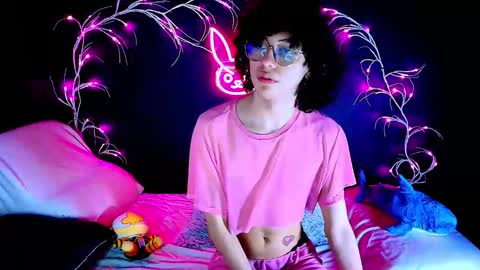 Snapshot of noahxtar chatting on 09/28/25, 12:38 Noah Xtar online show from 09/28/25, 12:38