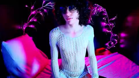 Snapshot of noahxtar chatting on 10/20/25, 02:17 Noah Xtar online show from 10/20/25, 02:17