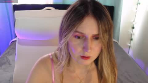 Noa Sarri online show from 06/26/26, 07:07