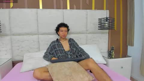 Snapshot of nobacortez chatting on 04/11/26, 02:49 NobaCortez online show from 04/11/26, 02:49