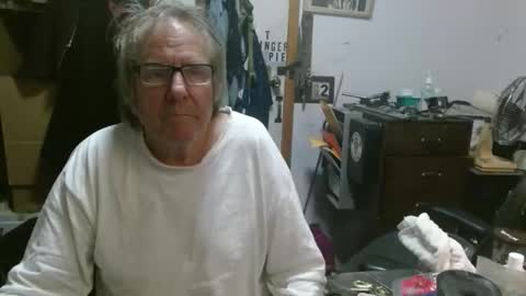 Snapshot of nochancres chatting on 01/12/26, 12:21 nochancres online show from 01/12/26, 12:21