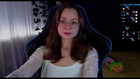 Snapshot of nochnoye_soltse chatting on 01/03/25, 11:23 Sun or Luna online show from 01/03/25, 11:23