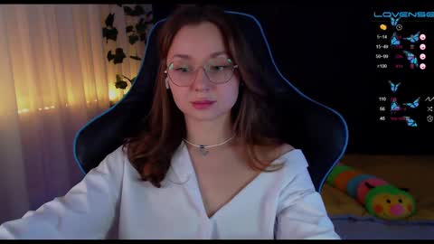 Snapshot of nochnoye_soltse chatting on 01/04/25, 08:37 Sun or Luna online show from 01/04/25, 08:37