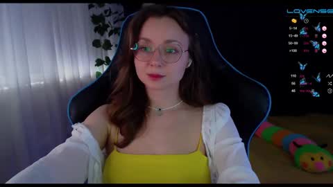 Snapshot of nochnoye_soltse chatting on 01/06/25, 08:18 Sun or Luna online show from 01/06/25, 08:18