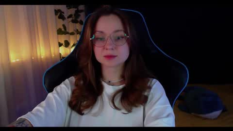 Snapshot of nochnoye_soltse chatting on 01/28/25, 08:15 Sun or Luna online show from 01/28/25, 08:15