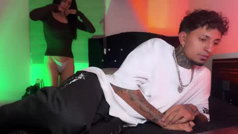 Snapshot of nocturnallovers_ss chatting on 01/07/26, 04:59 Jean Y Isa online show from 01/07/26, 04:59