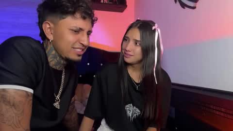 Snapshot of nocturnallovers_ss chatting on 01/17/26, 04:06 Jean Y Isa online show from 01/17/26, 04:06