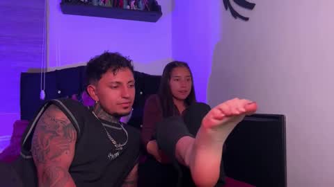 Snapshot of nocturnallovers_ss chatting on 02/28/26, 04:13 Jean Y Isa online show from 02/28/26, 04:13