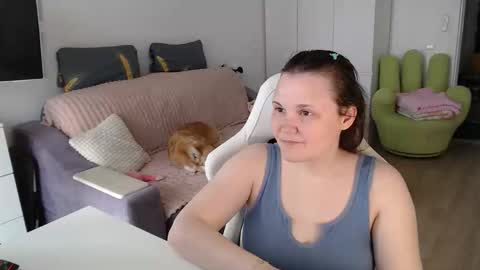 Snapshot of nodarell chatting on 05/11/26, 12:33 nodarell online show from 05/11/26, 12:33