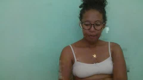 noellah online show from 03/05/25, 04:46