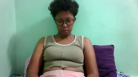 noellah online show from 10/21/25, 04:57