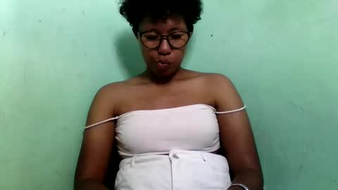 noellah online show from 11/29/25, 07:00