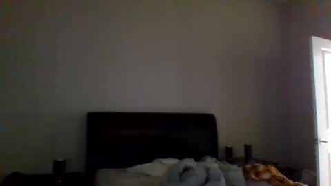 noelng3 online show from 01/19/25, 07:36