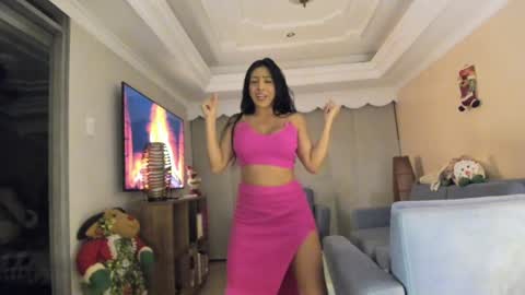  In instagram dayhannanoemi online show from 01/11/26, 12:59