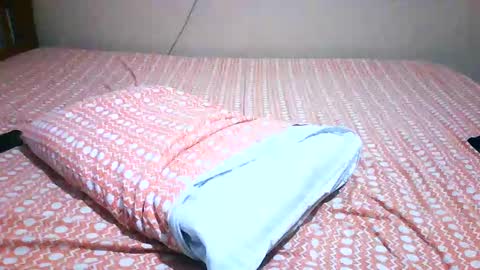 Snapshot of nofacebaby_ chatting on 11/08/25, 03:39 nofacebaby_ online show from 11/08/25, 03:39