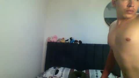 Snapshot of noha_free chatting on 10/27/25, 12:26 Noha online show from 10/27/25, 12:26