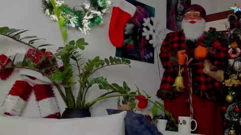 Snapshot of noha_miler chatting on 12/14/24, 11:34 kevin online show from 12/14/24, 11:34