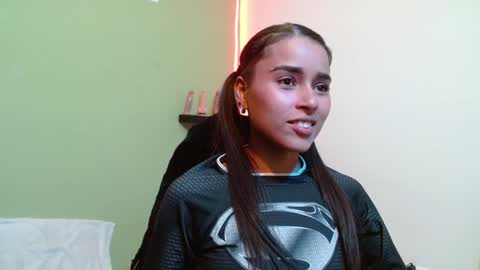 Noha Thomson online show from 12/19/24, 07:18