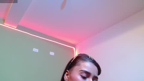 Noha Thomson online show from 01/30/25, 07:37