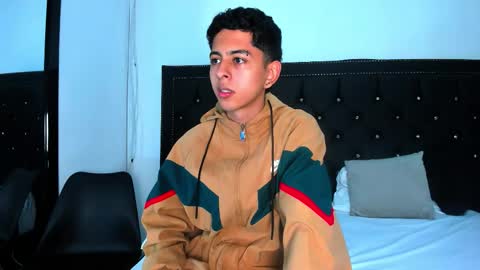 Snapshot of nohadrake chatting on 03/16/26, 04:40 Noha Drake online show from 03/16/26, 04:40