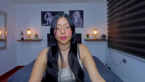  Nohemi   online show from 02/05/25, 07:53