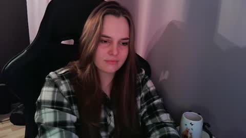 noir_ember_ online show from 10/17/25, 12:41