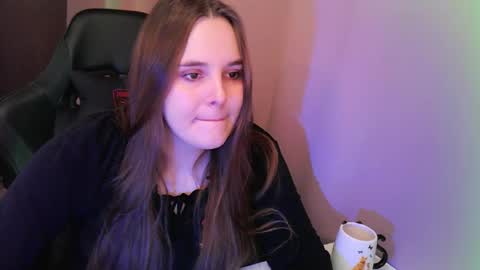 noir_ember_ online show from 11/03/25, 02:07