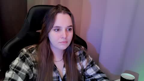 noir_ember_ online show from 12/16/25, 10:20