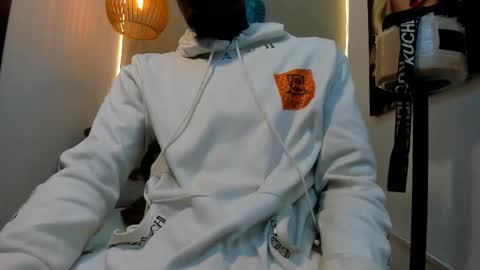 noir_king0 online show from 02/04/26, 02:50