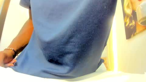noir_king0 online show from 02/14/26, 03:03