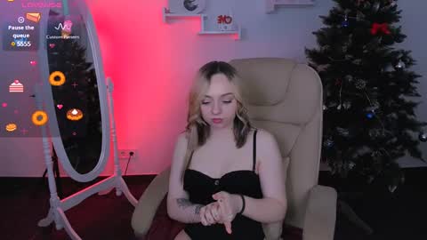 Snapshot of noirael chatting on 01/18/25, 02:03 Noirael online show from 01/18/25, 02:03