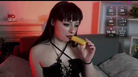 Snapshot of noirael chatting on 01/14/26, 10:25 Noirael online show from 01/14/26, 10:25