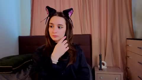 Sophie online show from 06/30/26, 06:03