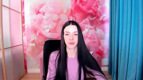 Snapshot of noirdiva chatting on 03/25/26, 06:52 NoirDiva online show from 03/25/26, 06:52