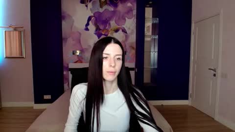 Snapshot of noirdiva chatting on 04/06/26, 06:03 NoirDiva online show from 04/06/26, 06:03