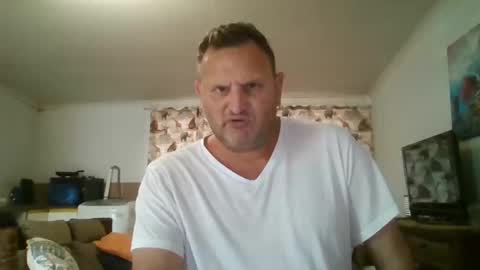 Snapshot of nollie244 chatting on 12/19/24, 11:29 Nollie online show from 12/19/24, 11:29