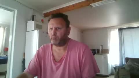 Snapshot of nollie244 chatting on 09/09/25, 10:37 Nollie online show from 09/09/25, 10:37