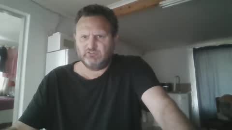 Snapshot of nollie244 chatting on 10/07/25, 04:53 Nollie online show from 10/07/25, 04:53