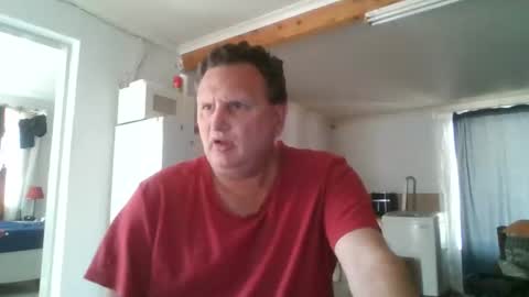 Snapshot of nollie244 chatting on 10/13/25, 08:58 Nollie online show from 10/13/25, 08:58