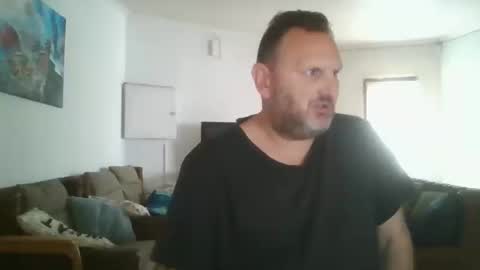 Snapshot of nollie244 chatting on 11/10/25, 07:51 Nollie online show from 11/10/25, 07:51