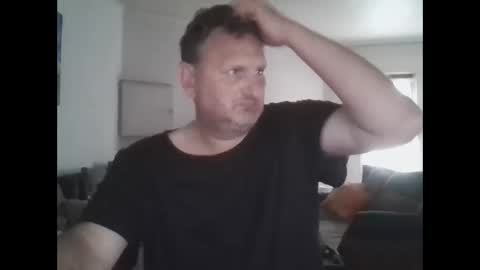 Snapshot of nollie244 chatting on 12/14/25, 08:30 Nollie online show from 12/14/25, 08:30