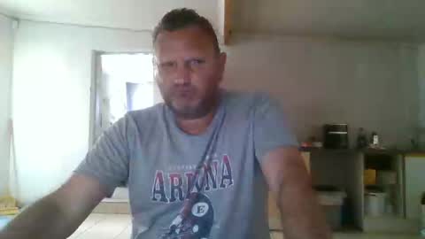 Snapshot of nollie244 chatting on 01/18/26, 11:03 Nollie online show from 01/18/26, 11:03