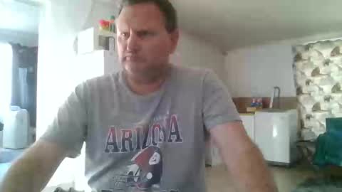 Snapshot of nollie244 chatting on 04/06/26, 08:37 Nollie online show from 04/06/26, 08:37