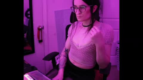 Nolynn online show from 05/24/26, 02:05