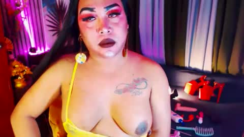 Snapshot of nomercy_mistress_sph chatting on 03/22/26, 01:31 I AM YOUR MISTRESS YASSY DON T BE RUDE no ONE LOVE ME i KICK U online show from 03/22/26, 01:31