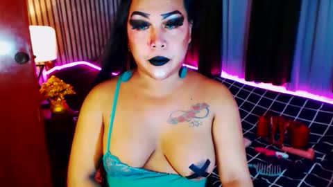Snapshot of nomercy_mistress_sph chatting on 06/08/26, 10:15 I AM YOUR MISTRESS YASSY DON T BE RUDE no ONE LOVE ME i KICK U online show from 06/08/26, 10:15