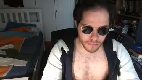 Snapshot of nongay379444 chatting on 12/15/24, 02:37 nongay379444 online show from 12/15/24, 02:37