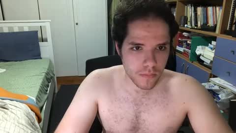 Snapshot of nongay379444 chatting on 01/06/25, 09:11 nongay379444 online show from 01/06/25, 09:11