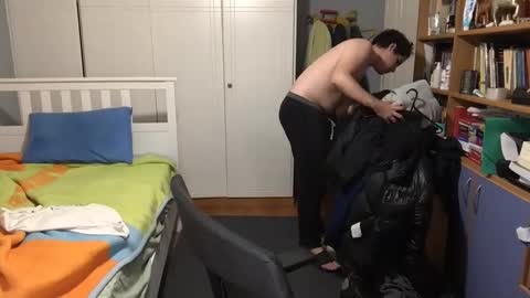 Snapshot of nongay379444 chatting on 01/10/25, 10:46 nongay379444 online show from 01/10/25, 10:46