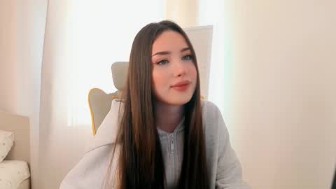 Snapshot of noonespy chatting on 03/23/26, 04:38 Syndney online show from 03/23/26, 04:38